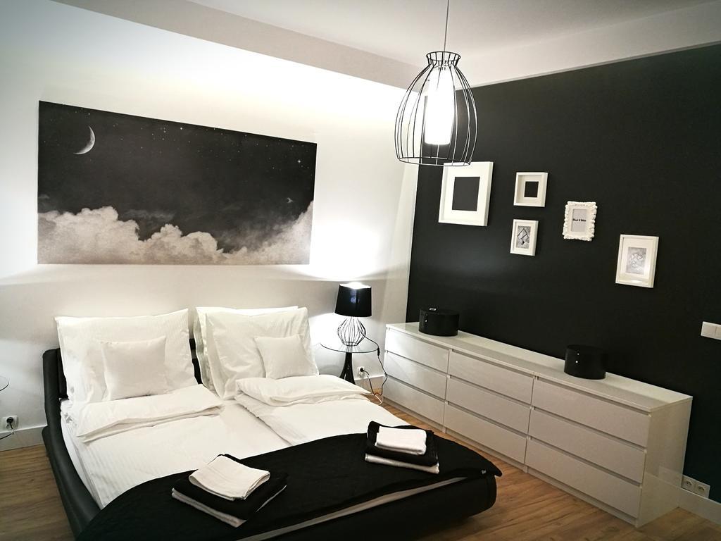 Black&White Apartment- Wierzbowa 5 Poznań Exteriör bild