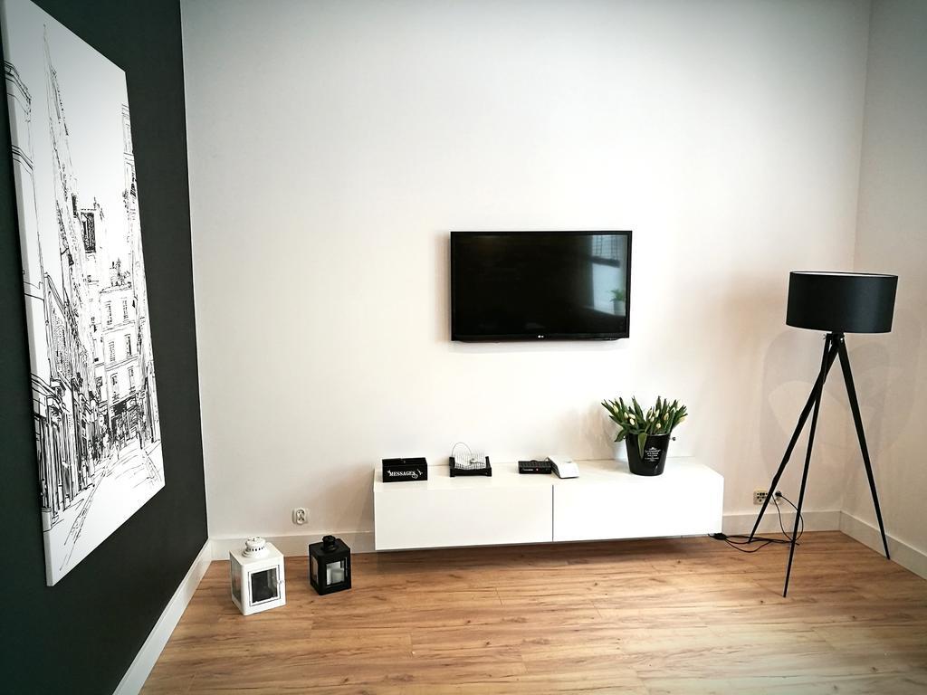 Black&White Apartment- Wierzbowa 5 Poznań Exteriör bild