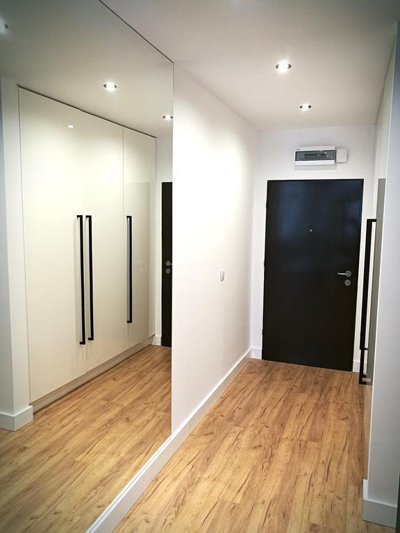 Black&White Apartment- Wierzbowa 5 Poznań Exteriör bild