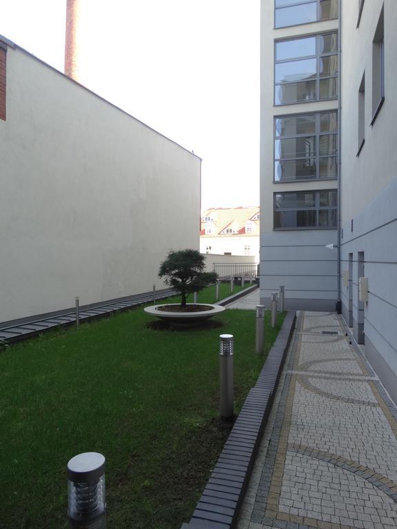 Black&White Apartment- Wierzbowa 5 Poznań Exteriör bild